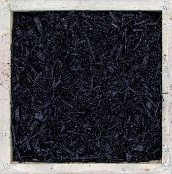 Black Colorized Mulch Dark Black Colorized Landscaping Mulch