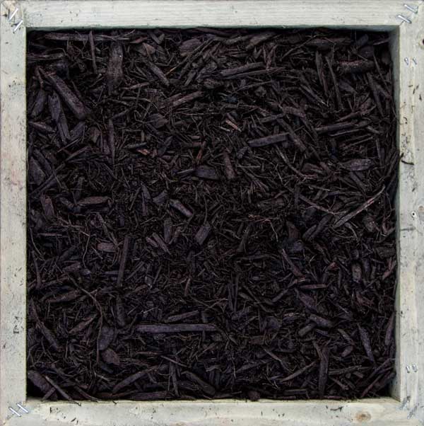 Brown Colorized Mulch Dark Brown double-shredded hardwood Mulch
